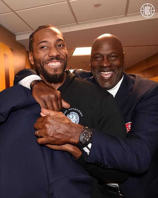 多点开花！广厦外援合砍55分，全队命中率超5成（齐齐发力！广厦外援合砍55分，全队投篮命中率超过五成）