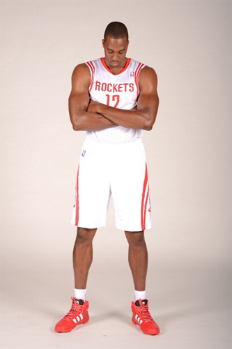 CBA：北京首钢强势发挥 主场逆转深圳（CBA：北京首钢主场发力上演逆转击败深圳）