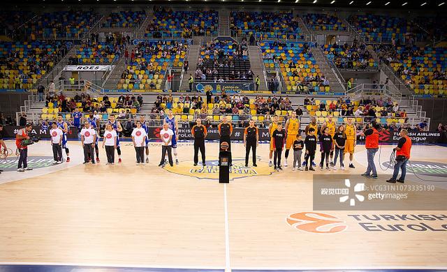 王上源：不想活成别人眼中的王上源，要用自己的方式帮助球队（王上源：不活成他人眼中的我，要用自己的方式助球队）