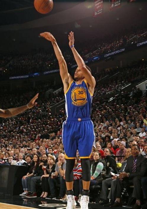 暗示重回轮换？科尔：库明加训练很刻苦，我要给他回报（重回轮换可期？科尔称库明加训练刻苦，值得回报）