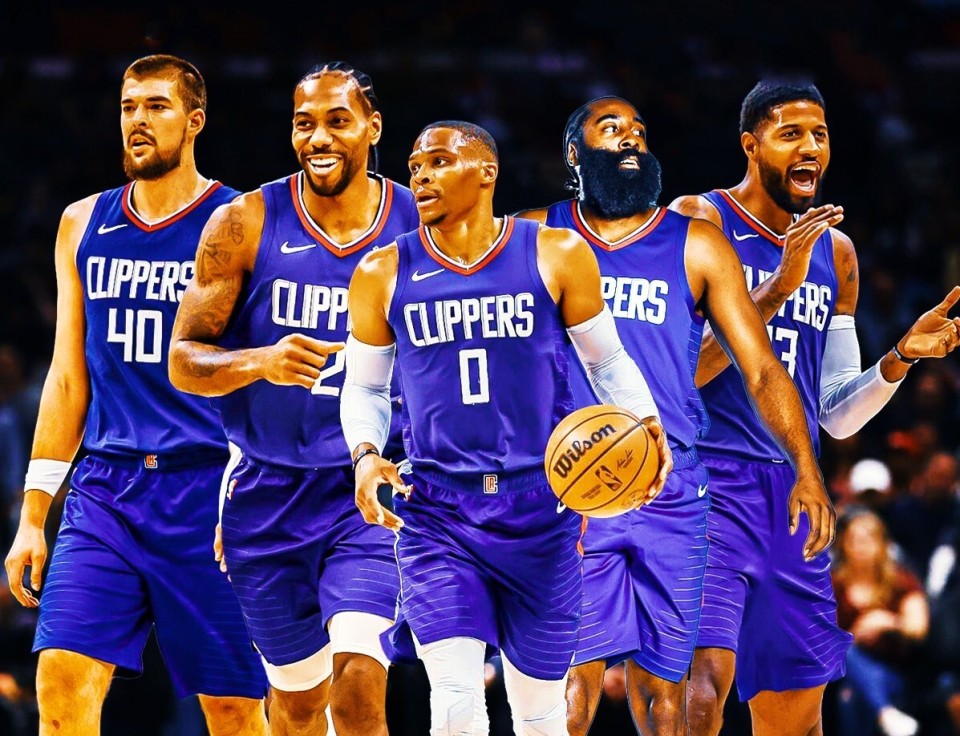 卡拉格：利物浦必须冬窗购买一名中后卫，队内储备已岌岌可危（卡拉格：利物浦后防告急，冬窗必须引进中后卫）