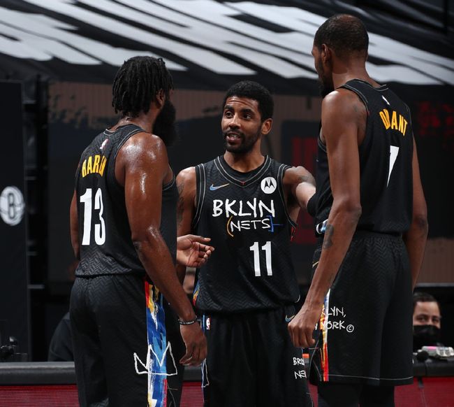 亚冠精英半场：牟再现破僵，朴青孝屡献神扑，江原1-0武里南联（亚冠半场战报：牟再度破僵，朴青孝连连神扑，江原暂1-0武里南联）