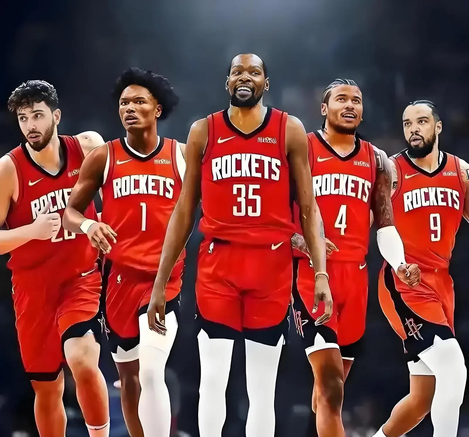 马内：萨拉赫是那种一看到球门就谁也不看的人，这是他的天性（马内：萨拉赫见门就不看人，天性使然）