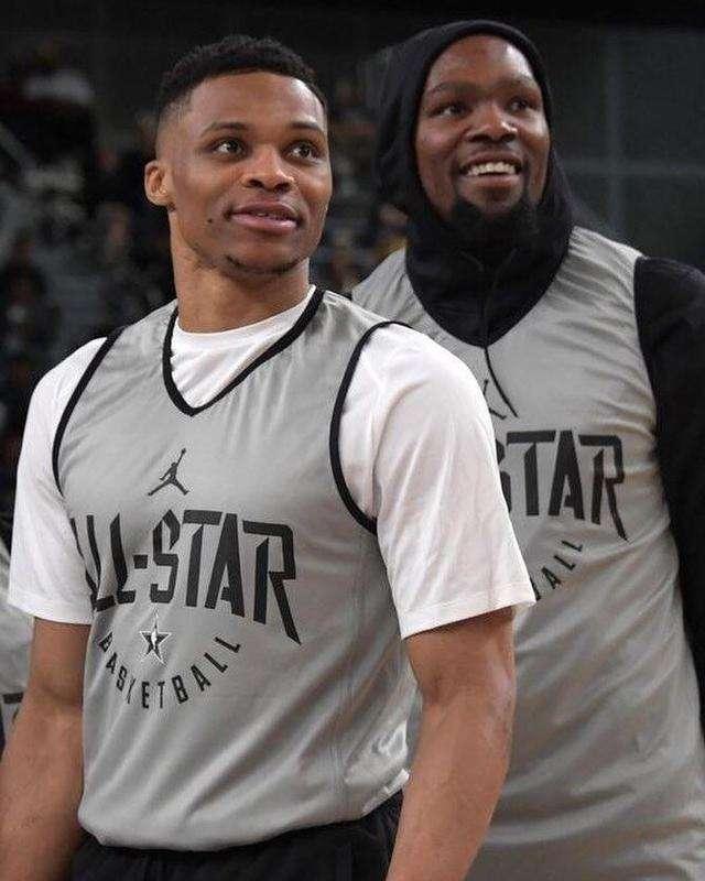 阿德巴约：我们投篮频频打铁球传导也不流畅 防守端也没沟通（阿德巴约：投篮命中率低、球转移不畅，防守沟通不足）