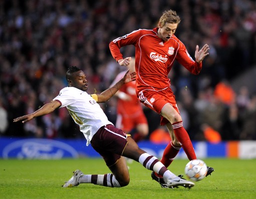 官方：意大利将于亚特兰大主场对阵北爱尔兰，此前在此无败绩（官方确认：意大利在亚特兰大主场迎战北爱尔兰，过往此地未尝败绩）