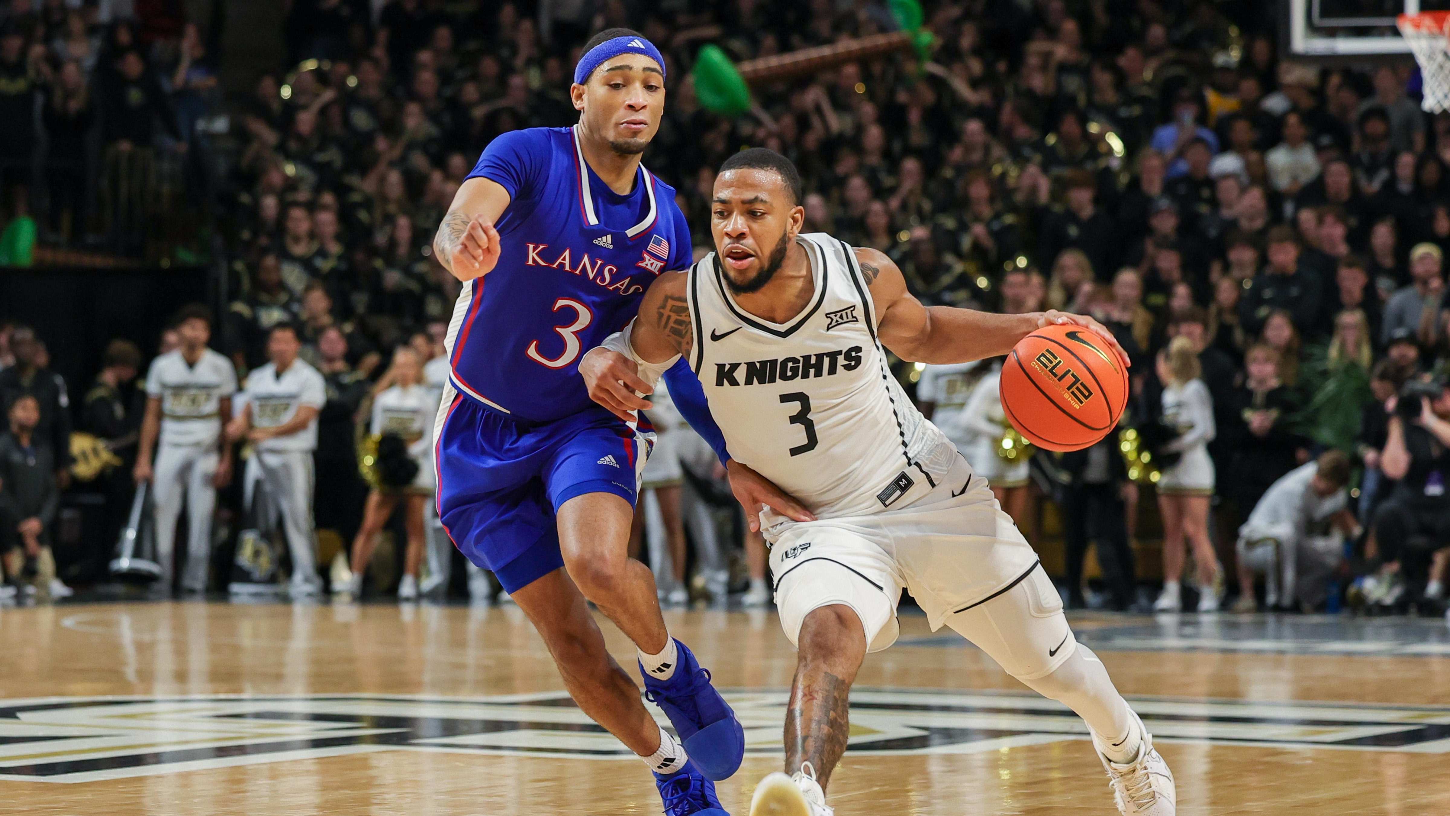 NBA杯战报：东契奇35+11，湖人129-119击败独行侠（NBA季中赛快讯：东契奇35+11，湖人129-119力克独行侠）