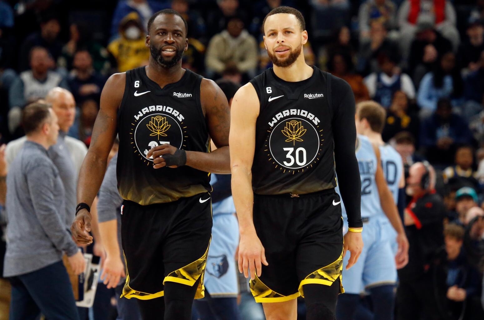 NBA球员数据统计：助攻、得分、篮板排行,（NBA球员数据一览：得分、助攻与篮板榜单）