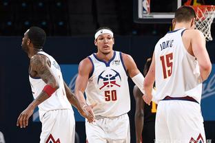 印媒：在梅西提前离场后印度球迷冲入球场大闹，有人受伤（印媒：梅西提前退场后印度球迷闯入球场引发骚乱，致人受伤）